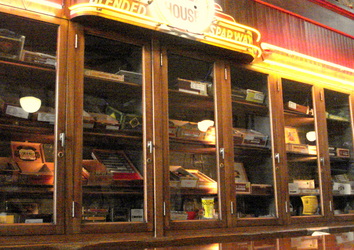 Cigar%20case%20at%20Spar%20in%20Olympia.JPG