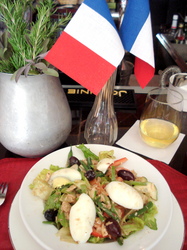 Nicoise%20at%20Entre%20Nous.JPG