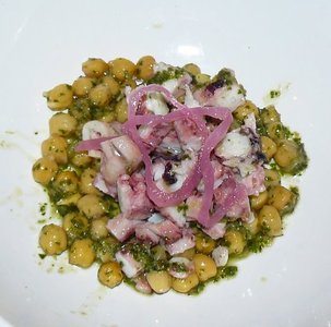 Octopus%20w%20garbanzo%20beans.JPG