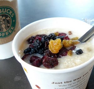 Starbucks%20oatmeal.JPG